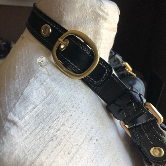 COPY - Coach mini signature shoulder bag - Picture 2 of 6